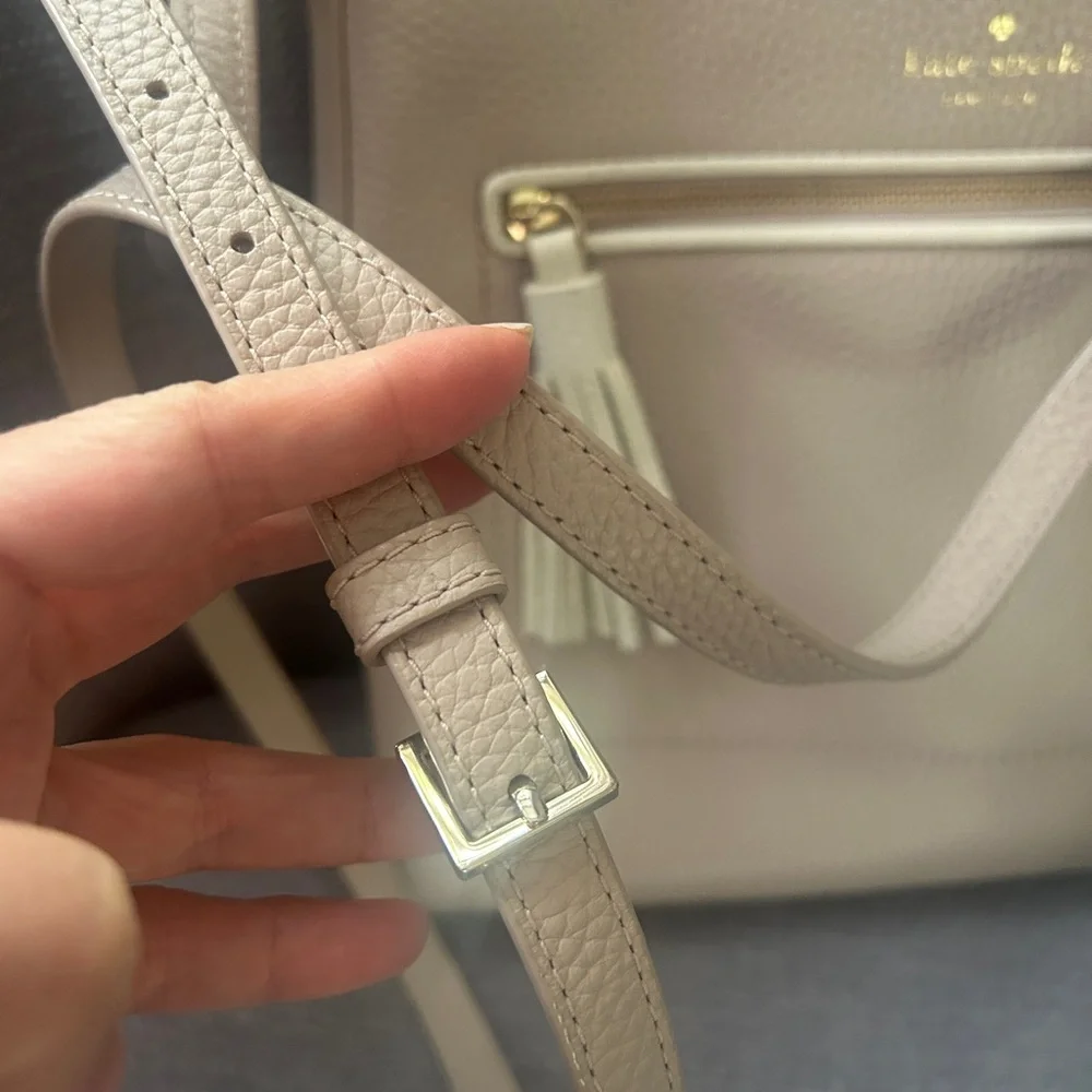 Kate Spade Cream / Blush Pink Crossbody Bag in Pebbled Leather HOST PICK
